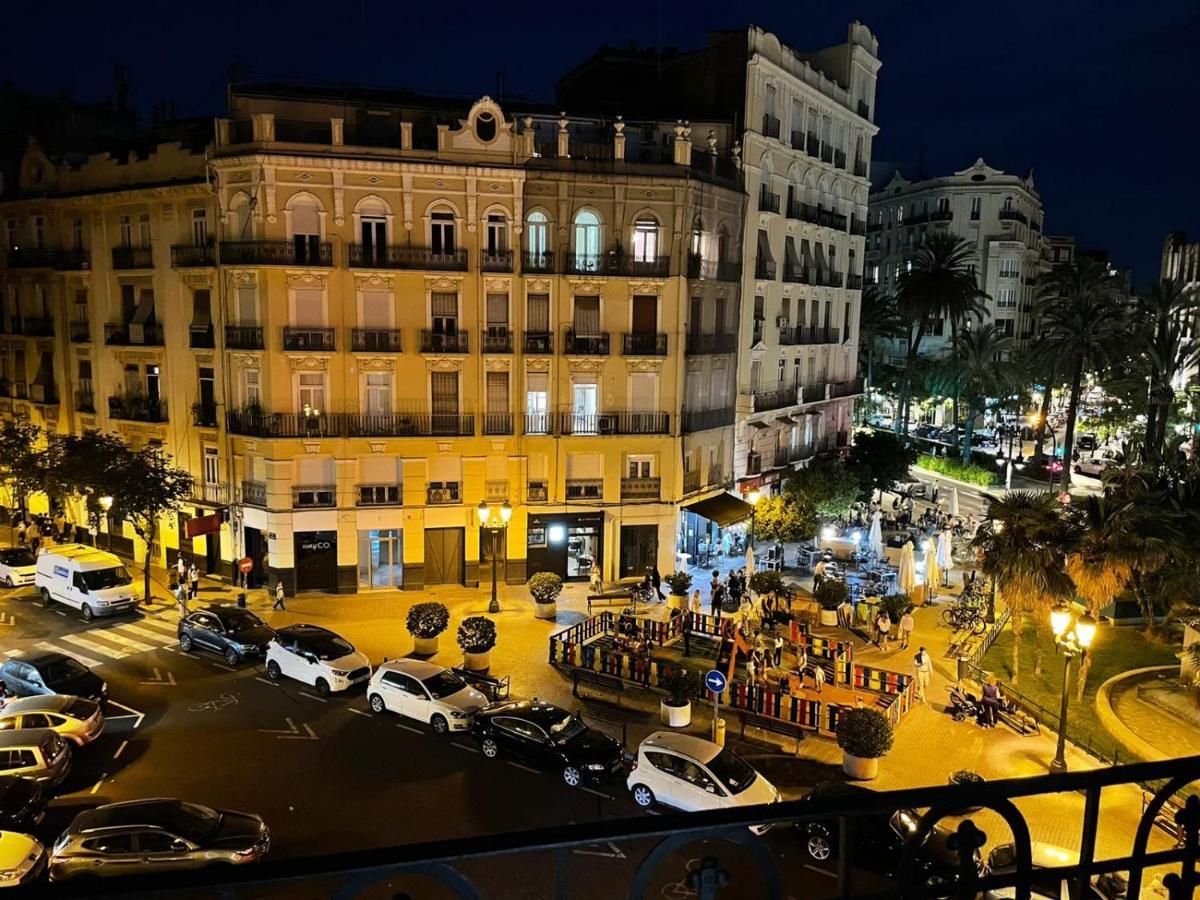 Valencia Apartamentos Goya Esterno foto